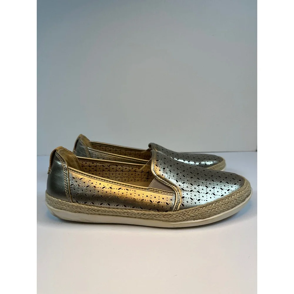 Earth Spirit Womens Gold Metallic Laser Cut Espadrille Slip On Loafers Size 9